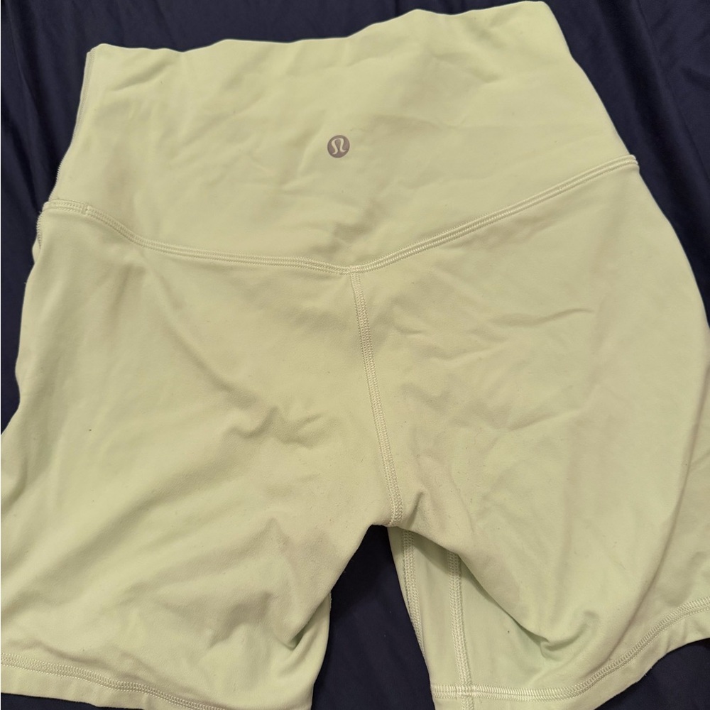lululemon athletica Women's Light Green Align Shorts size 6